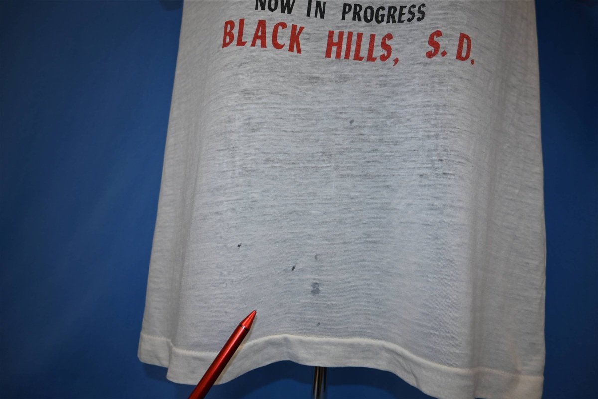 80s Crazy Horse Mountain Black Hills Distressed t-shirt product image 3