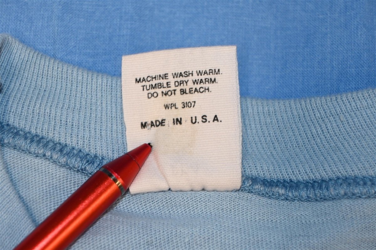 70s Suck 'Um Up! Hawaii Sunstrokes Blue t-shirt Medium product image 5