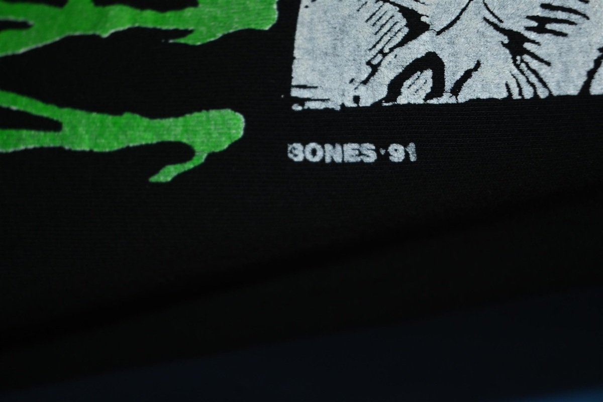 90s Silent Scream From the Darkest Depths Band t-shirt product image 3