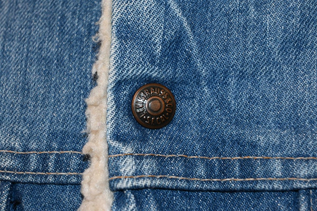 80s Levi's Red Tab Sherpa Lined Denim Trucker Jacket Medium product image 3