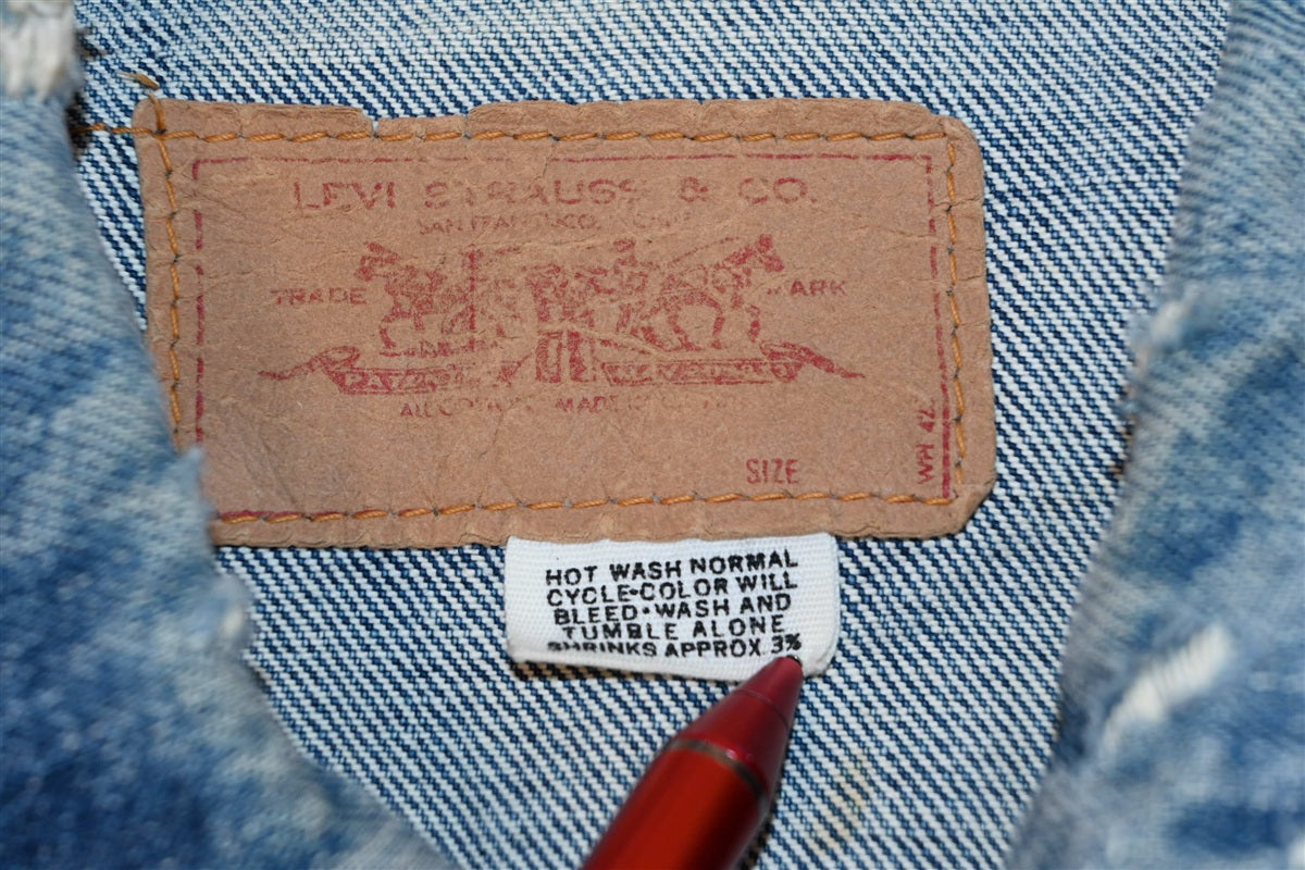 70s Levi's Big E Red Tab Type III Trucker Denim Jacket product image 9